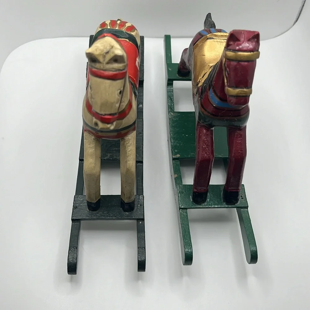 Set of 4 vintage hand made wooden horses - Picture 7 of 14